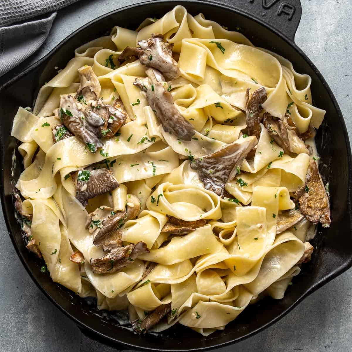 Oyster Mushroom Pasta with Garlic & Herbs